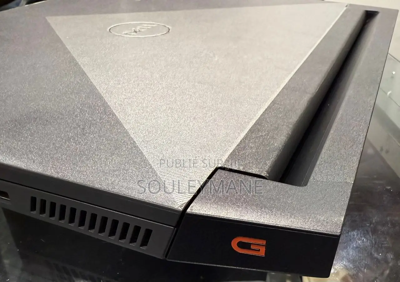 Ordinateur Portable Dell G15 5535 16GB Intel Core I7 SSD 512GB