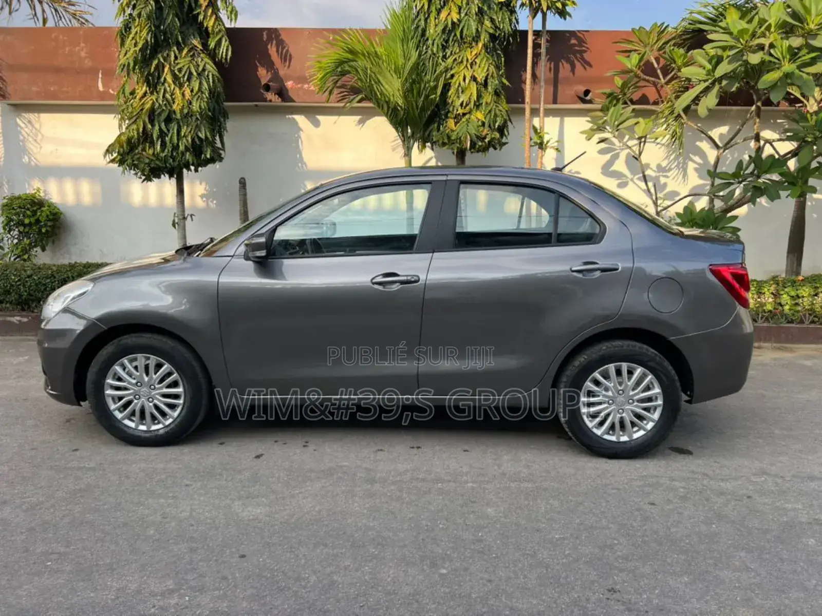 Suzuki Dzire 2024 Gris