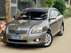 Toyota Avensis 2008 Gris