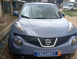 Photo - Nissan Juke S 2011 Turquoise