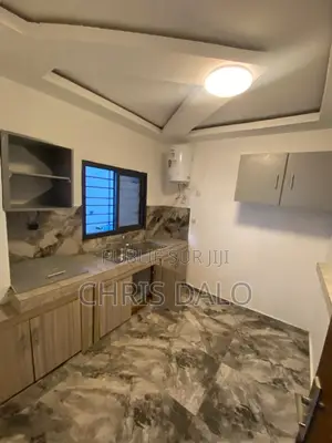 2chbre Appartement dans Dalo Davy, Cocody à Louer