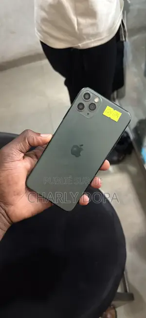 Photo - Apple iPhone 11 Pro Max 64 GB Vert