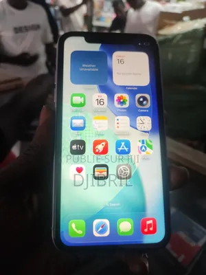 Apple iPhone 11 64 GB Jaune