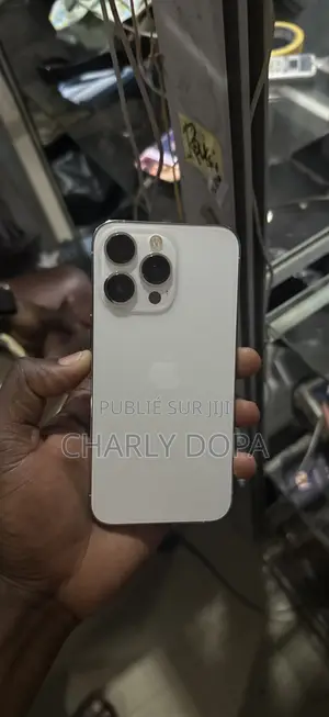 Photo - Apple iPhone 13 Pro 128 GB Blanc