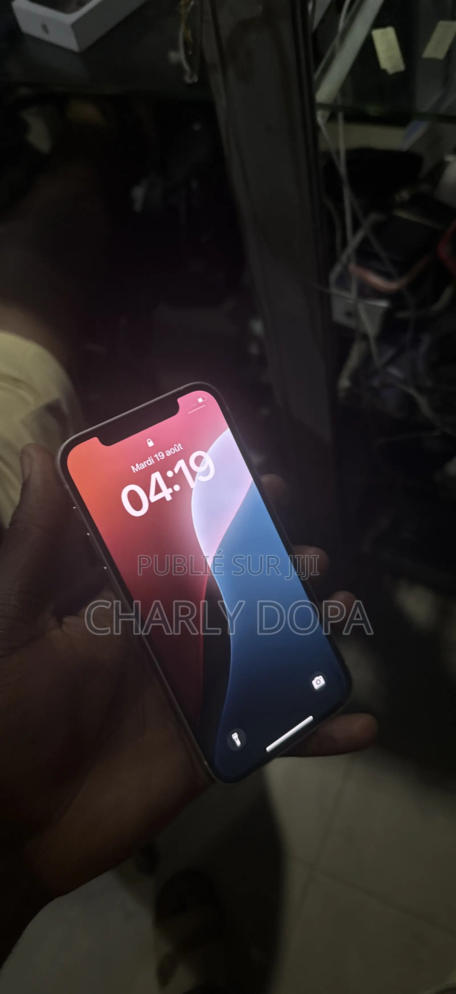 Apple iPhone 12 64 GB Blanc