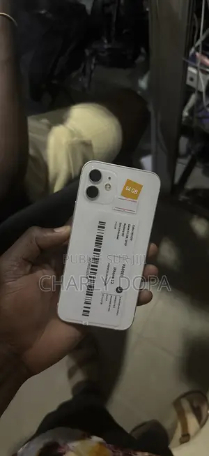 Photo - Apple iPhone 12 64 GB Blanc