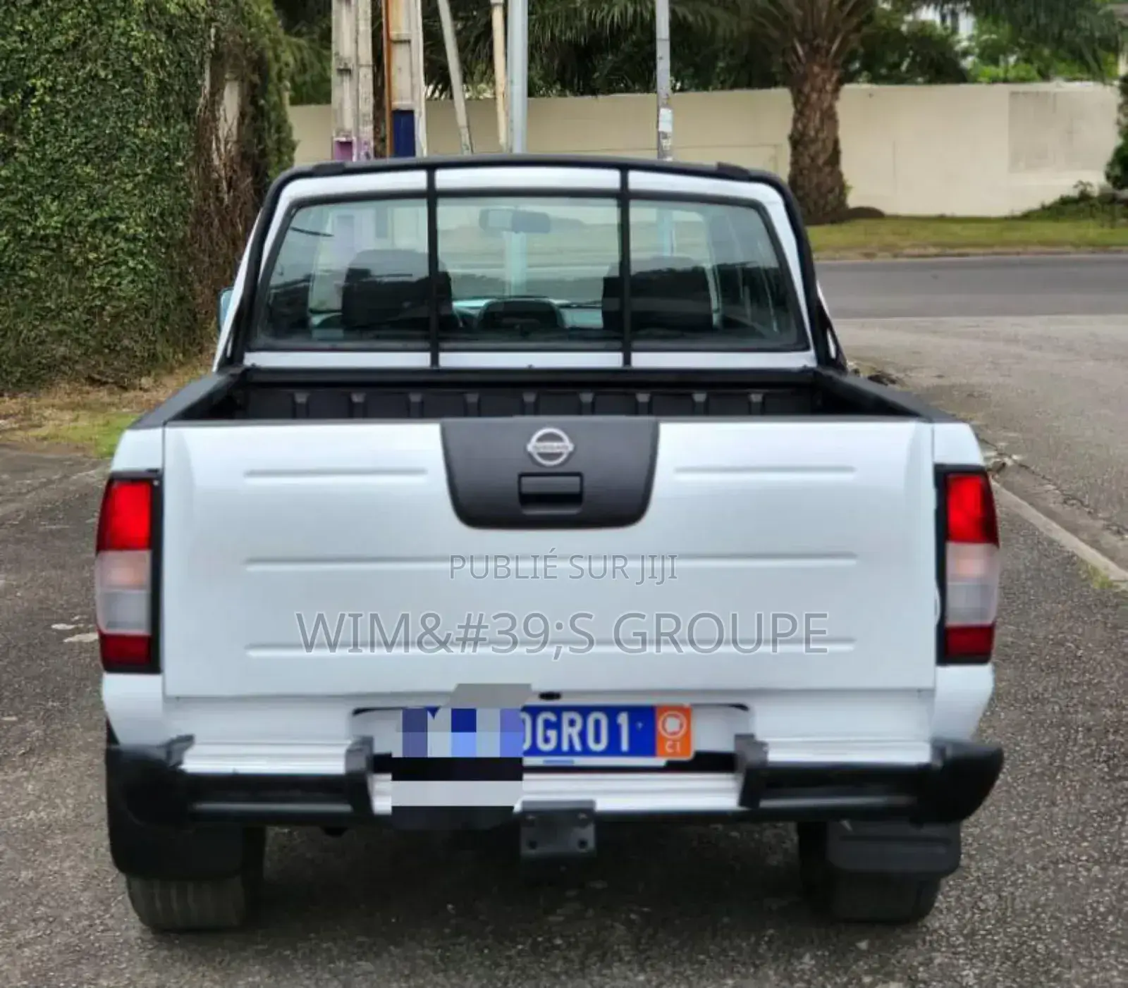 Nissan Hardbody 2015 Blanc