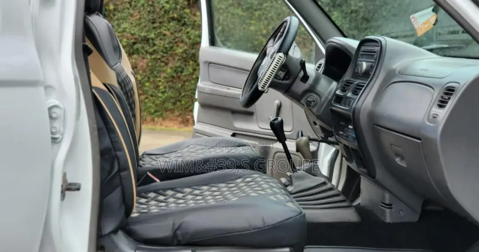 Nissan Hardbody 2015 Blanc