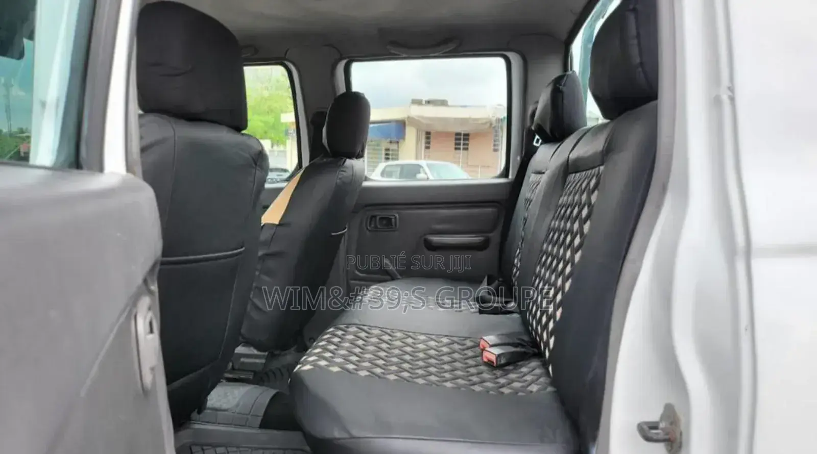 Nissan Hardbody 2015 Blanc