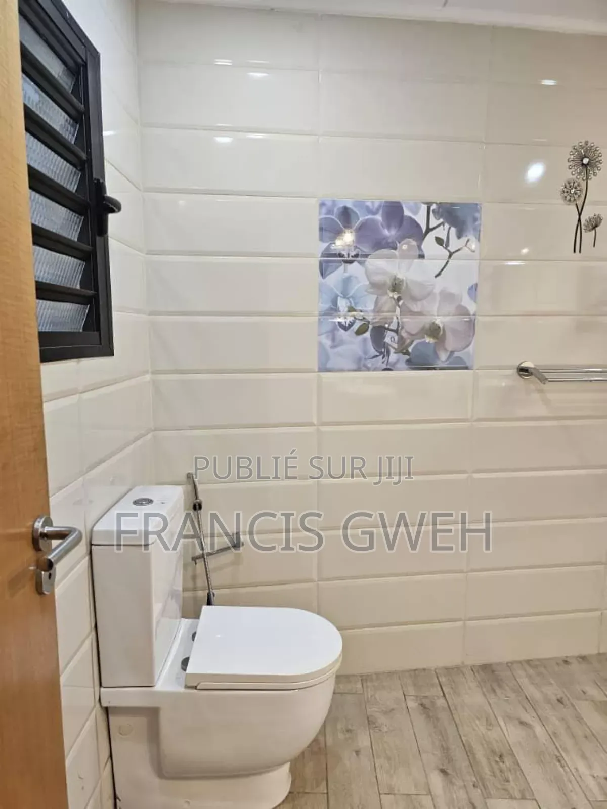 3chbre Villa dans Gweh Francis, Cocody à Louer