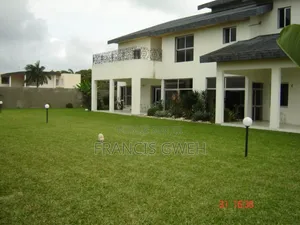 8chbre Duplex dans Gweh Francis, Cocody à Vendre