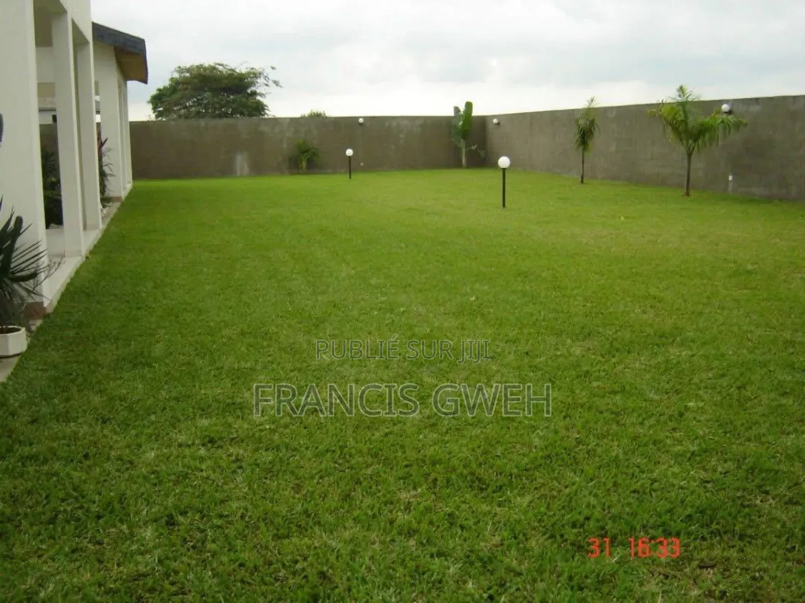 8chbre Duplex dans Gweh Francis, Cocody à Vendre