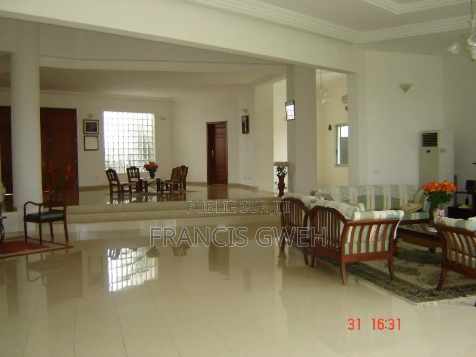 8chbre Duplex dans Gweh Francis, Cocody à Vendre