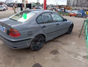 BMW 3 Series 2004 Gris