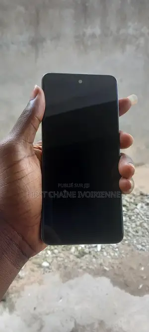 New Tecno Spark 20 128 GB Gris