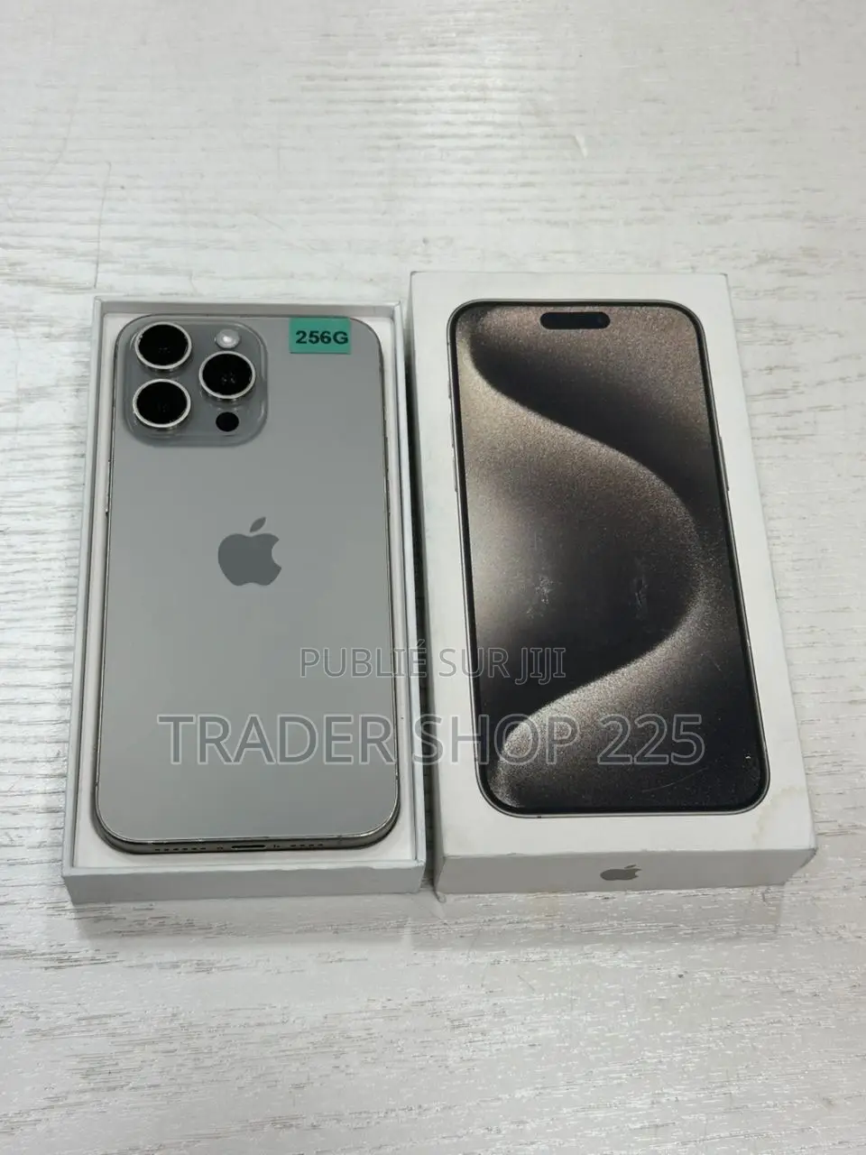 New Apple iPhone 15 Pro Max 256 GB Gris