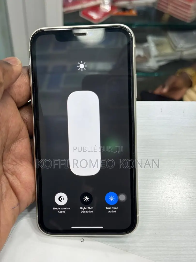 New Apple iPhone 11 64 GB Blanc