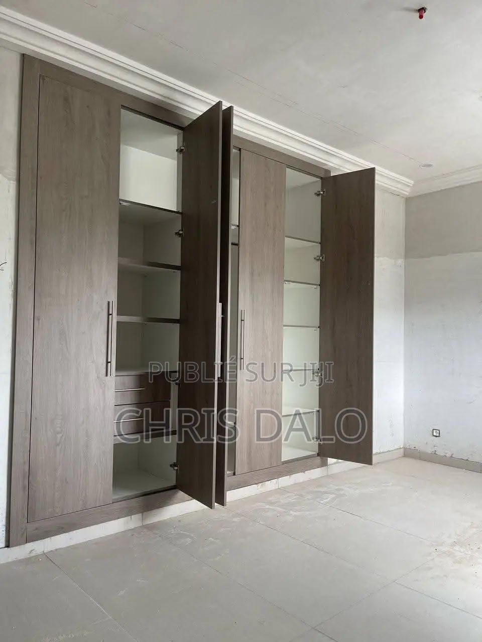 5chbre Duplex dans Dalo Davy, Cocody à Louer