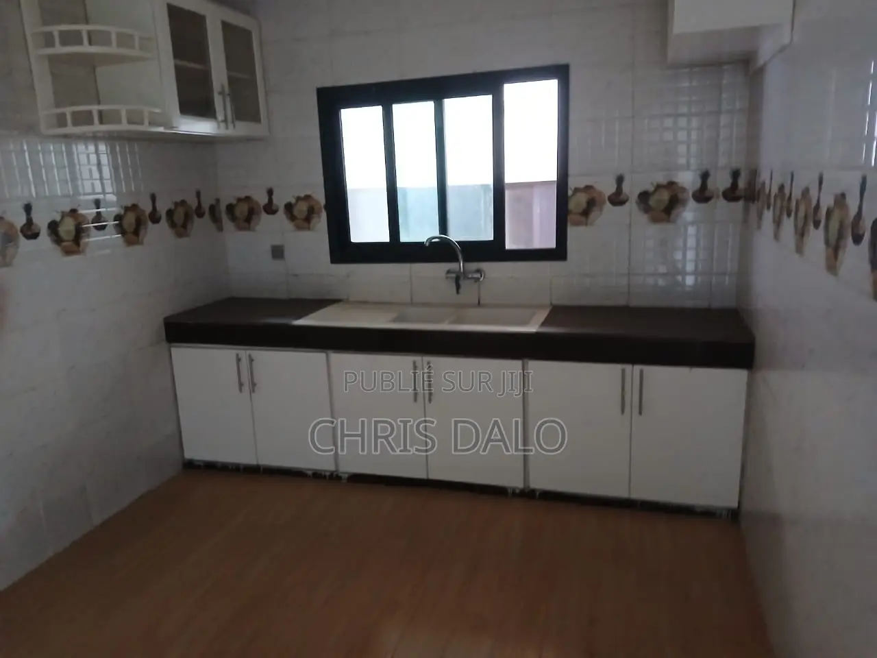 5chbre Duplex dans Dalo Davy, Cocody à Louer