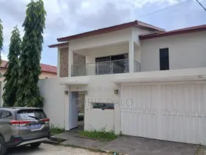 5chbre Duplex dans Dalo Davy, Cocody à Louer