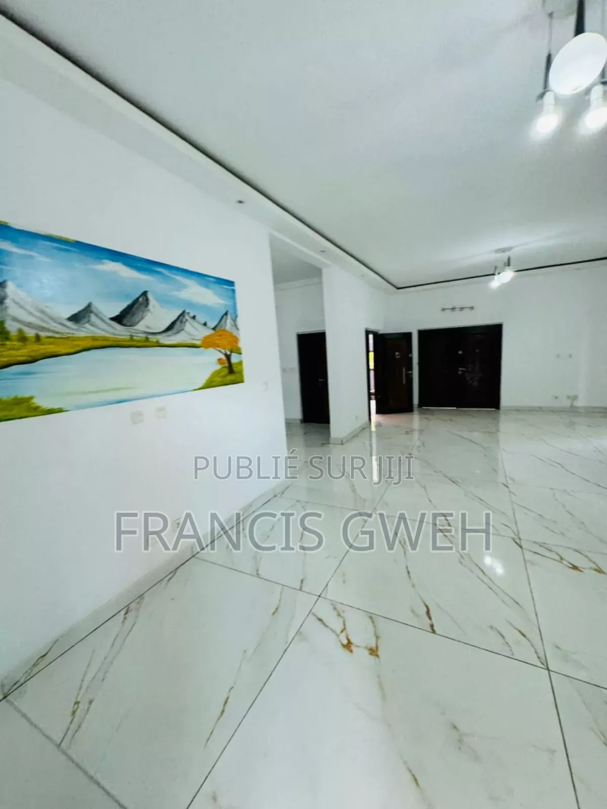 4chbre Duplex dans Gweh Francis, Cocody à Louer