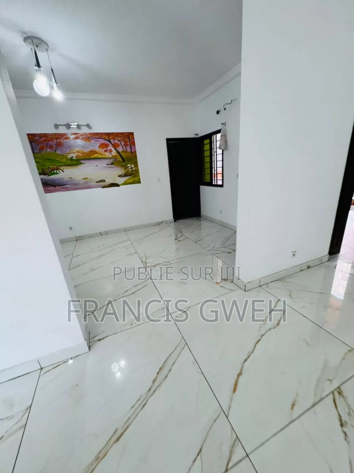 4chbre Duplex dans Gweh Francis, Cocody à Louer