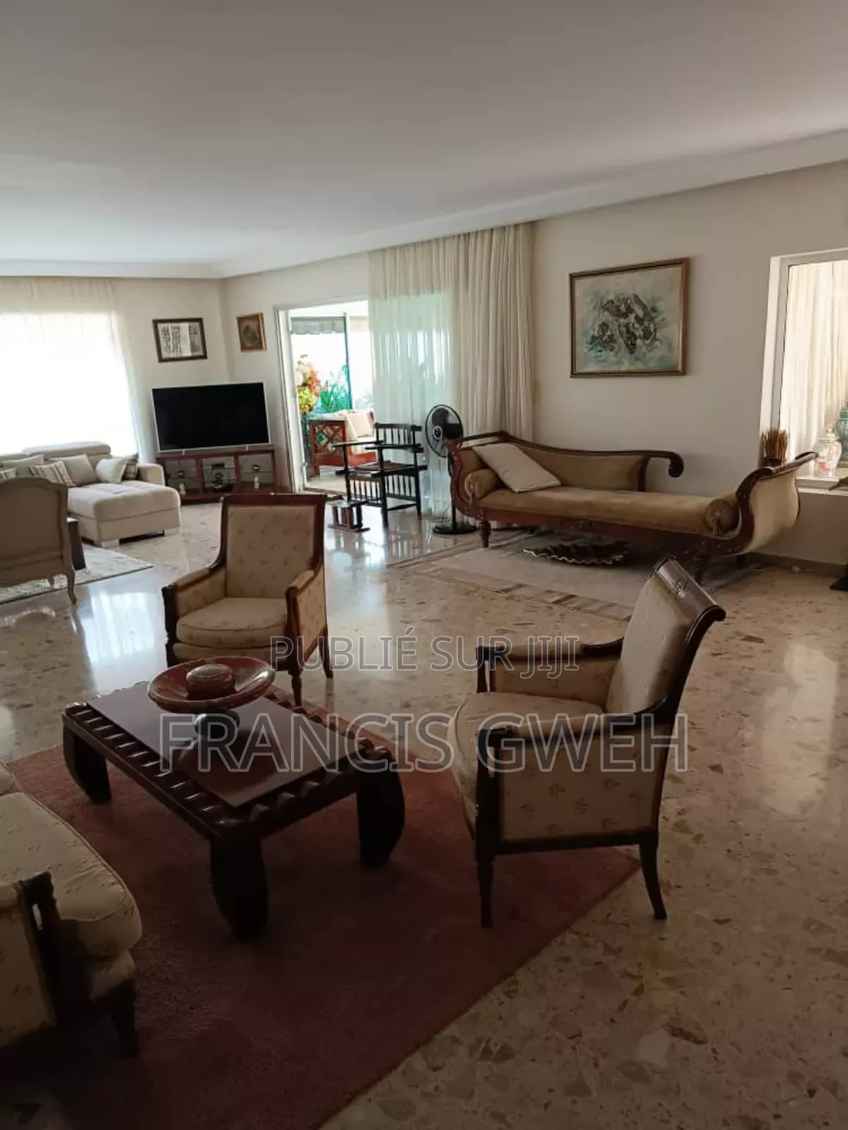 3chbre Villa dans Gweh Francis, Cocody à Louer