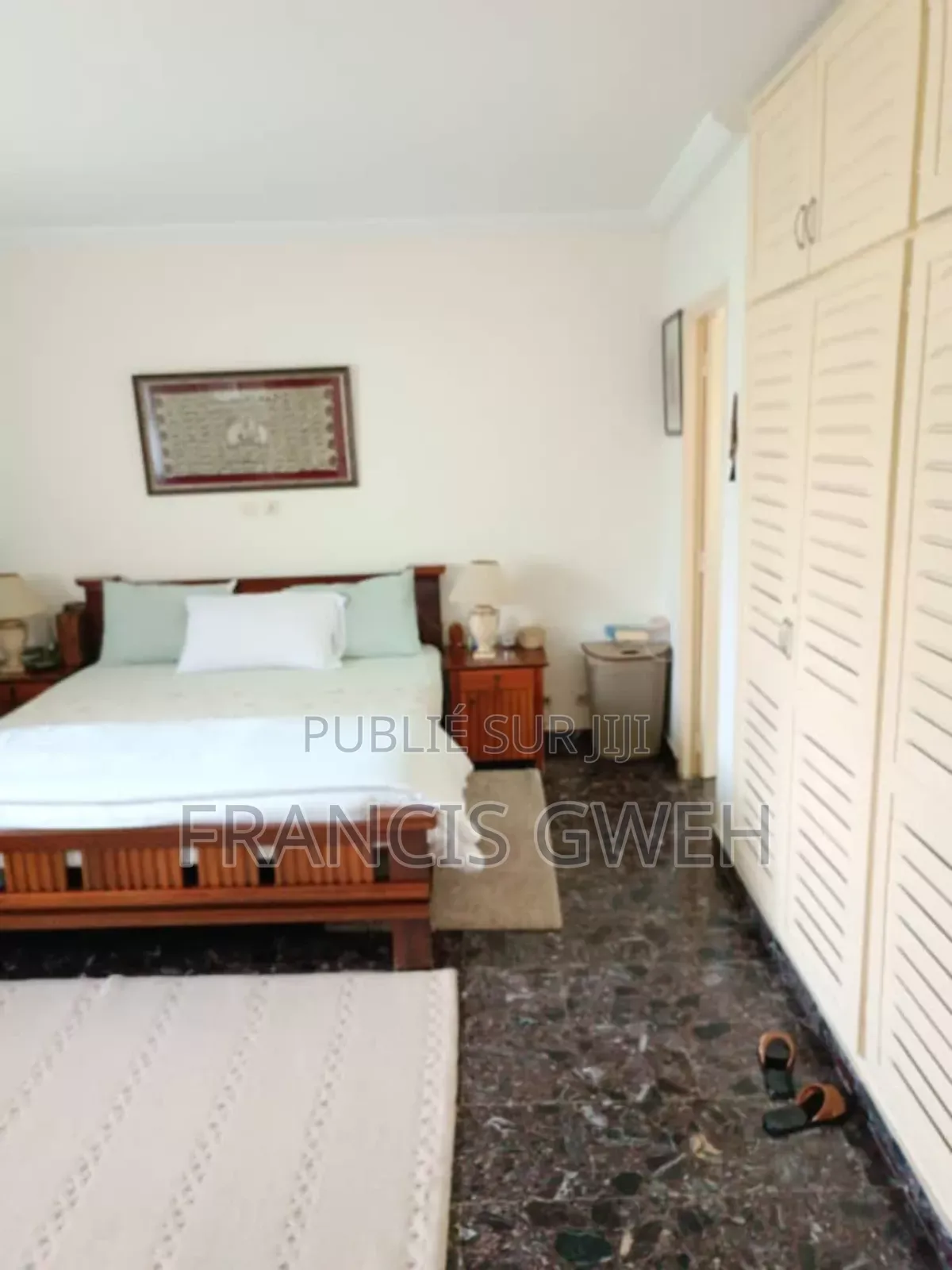 3chbre Villa dans Gweh Francis, Cocody à Louer