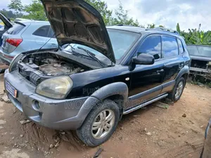 Hyundai Tucson 2004 Black