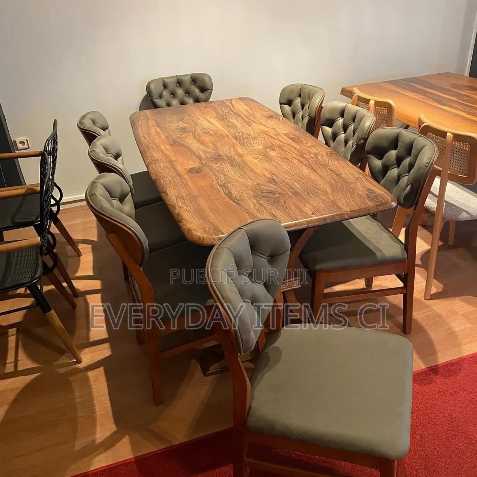 Table À Manger en Bois Massif  