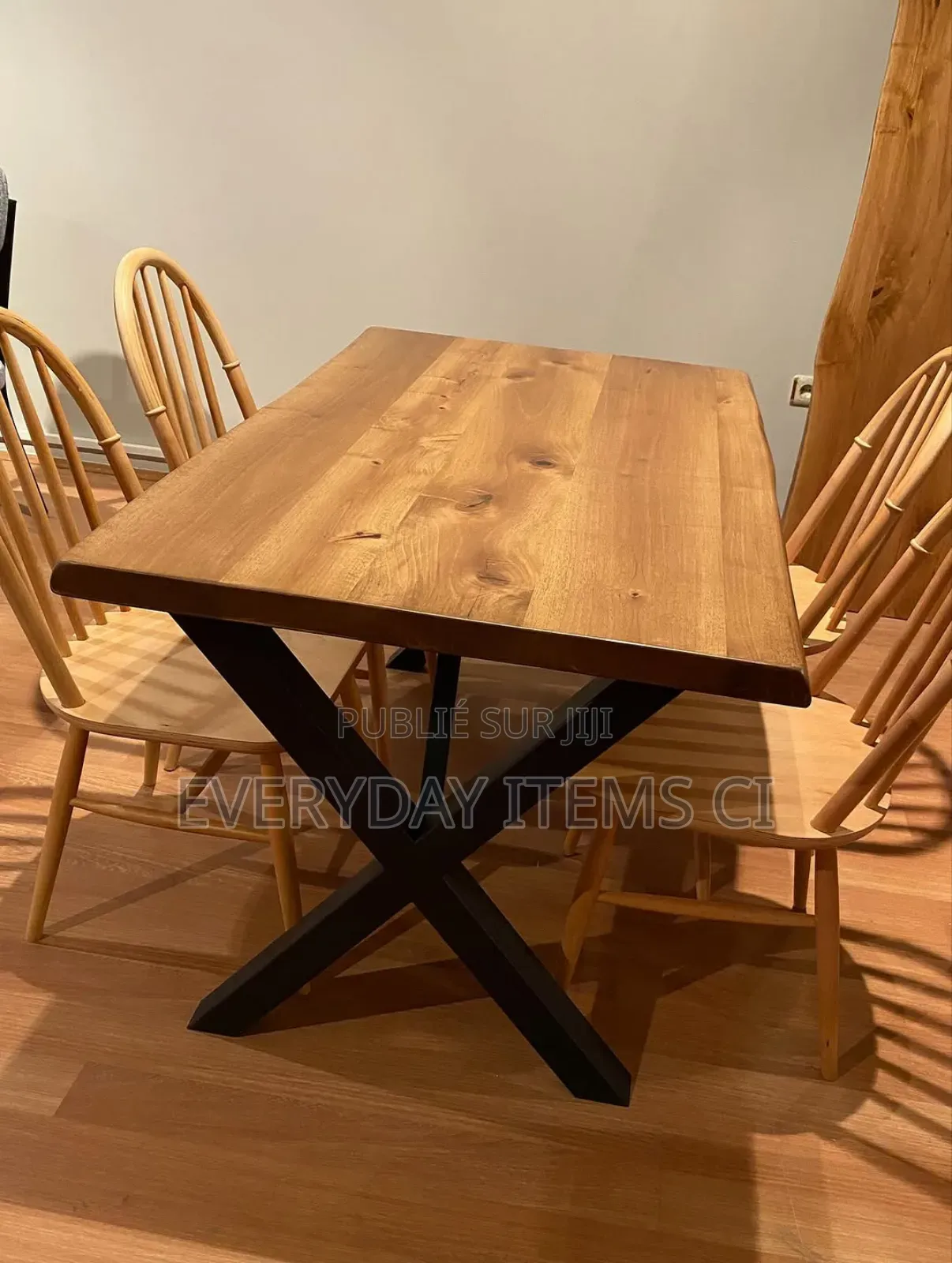 Table À Manger 4 Places Neuve 