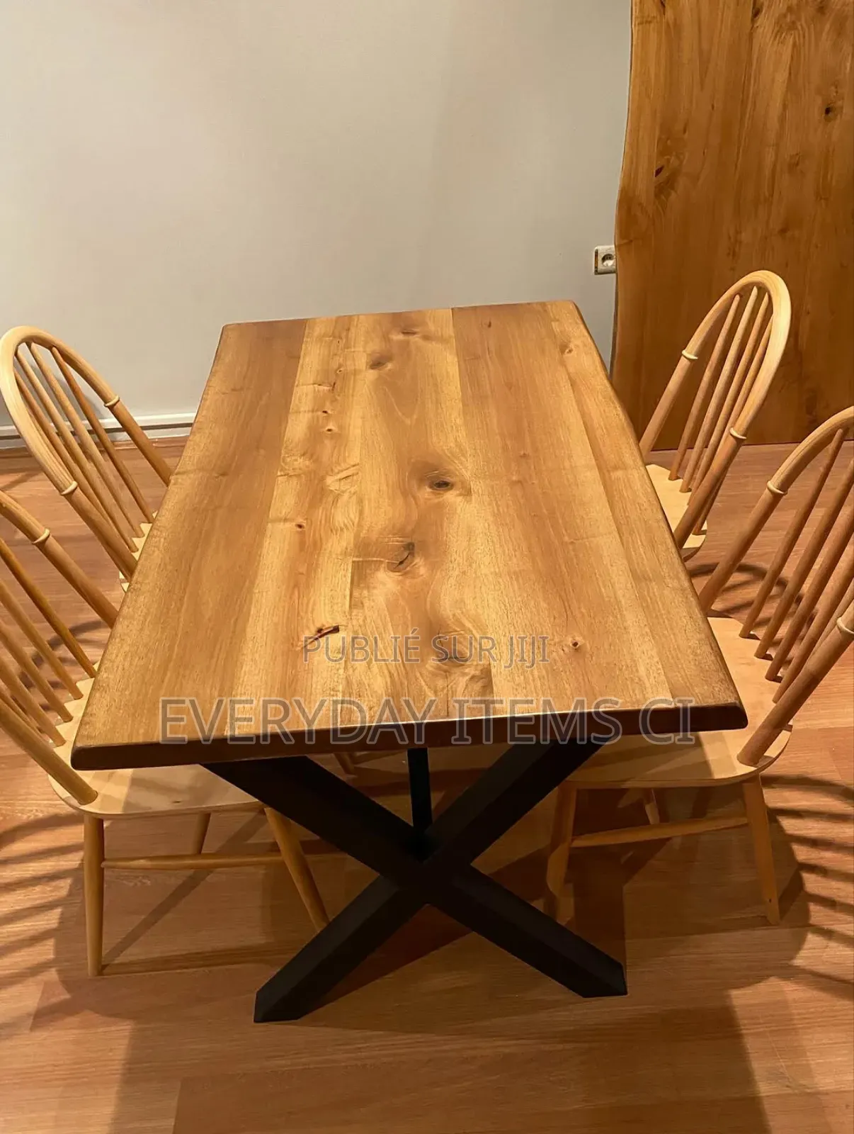 Table À Manger 4 Places Neuve 