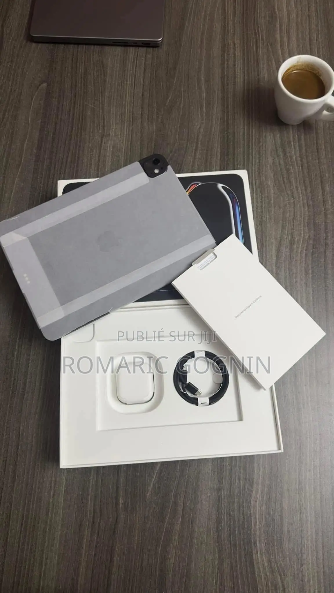 New Apple iPad Pro 13 (2024) 256 GO