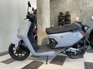 Photo - New Yamaha 2023 Blanc