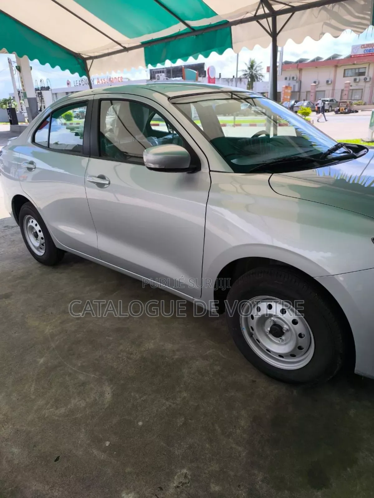 Suzuki Dzire 2025 Argenté