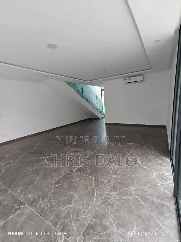 4chbre Duplex dans Abatta, Cocody à Vendre