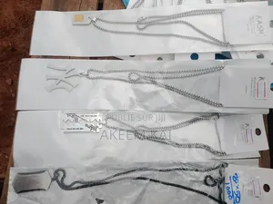 Photo - Bijoux Et Chaînes