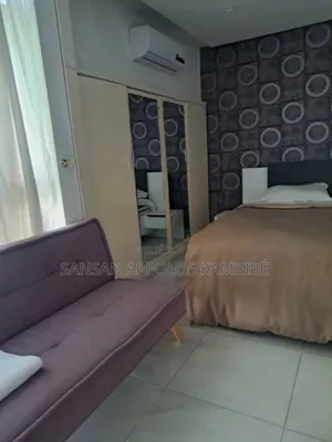 Furnished 3chbre Appartement dans Un Appart, Cocody à Vendre