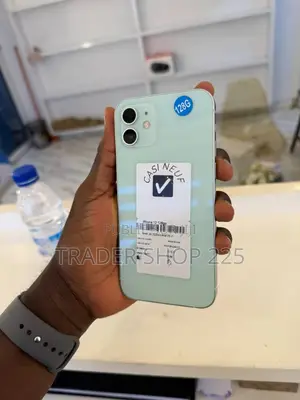 Photo - New Apple iPhone 12 128 GB Vert