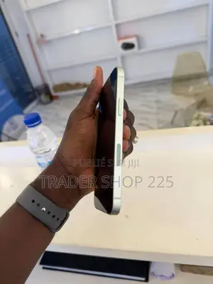 New Apple iPhone 12 128 GB Vert