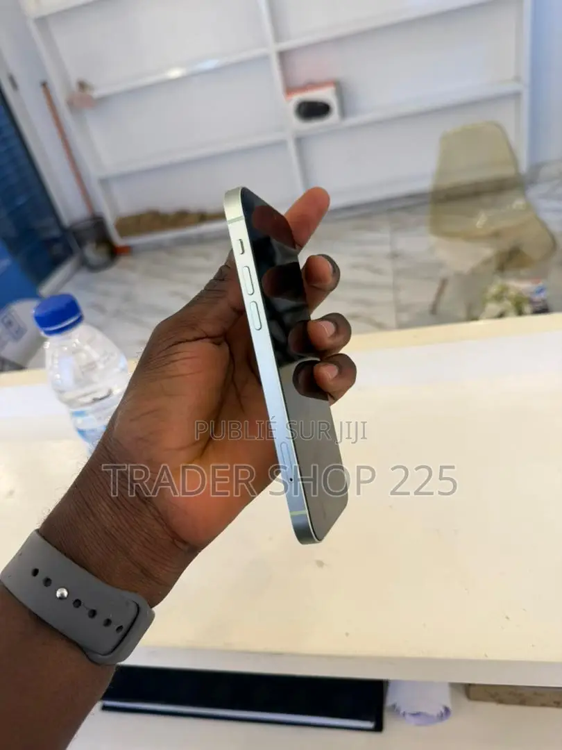 New Apple iPhone 12 128 GB Vert