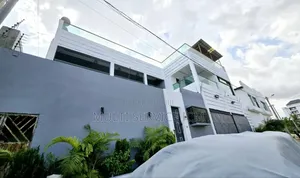 7chbre Duplex dans Ismaël Coulibaly, Cocody à Vendre