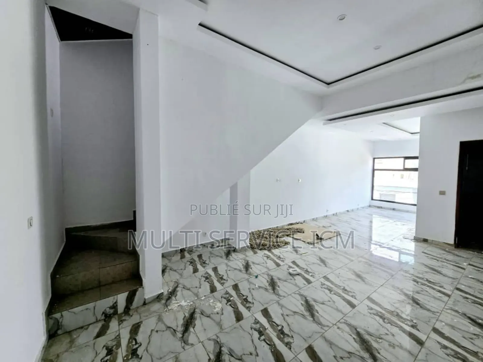 7chbre Duplex dans Ismaël Coulibaly, Cocody à Vendre