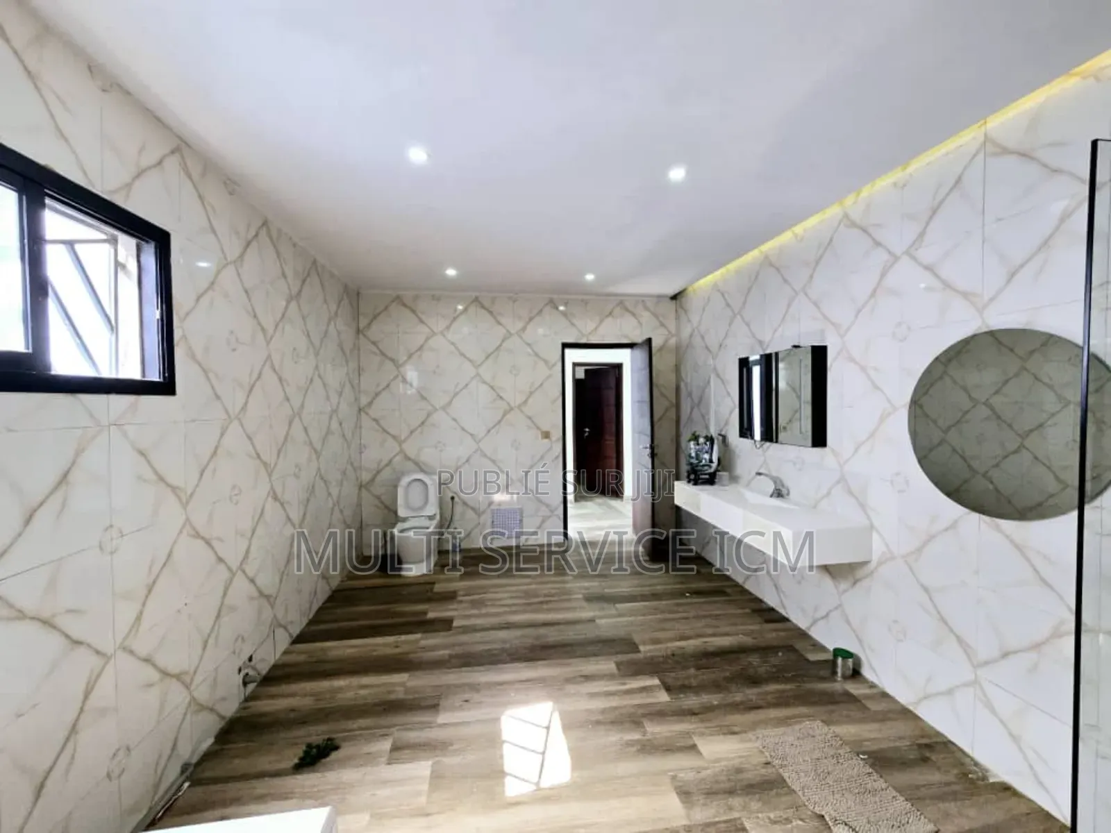 7chbre Duplex dans Ismaël Coulibaly, Cocody à Vendre