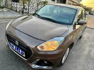 Suzuki Dzire 2023 Argenté