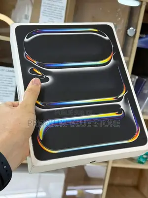 Neuf Apple iPad Pro 13 (2024) 256 GO