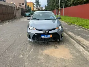 Toyota Corolla 2017 Gris