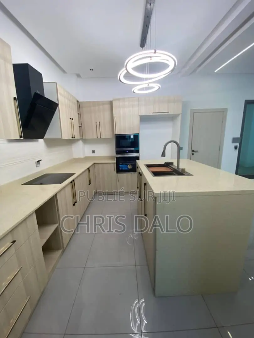 4chbre Duplex dans Djorobité 1, Cocody à Vendre