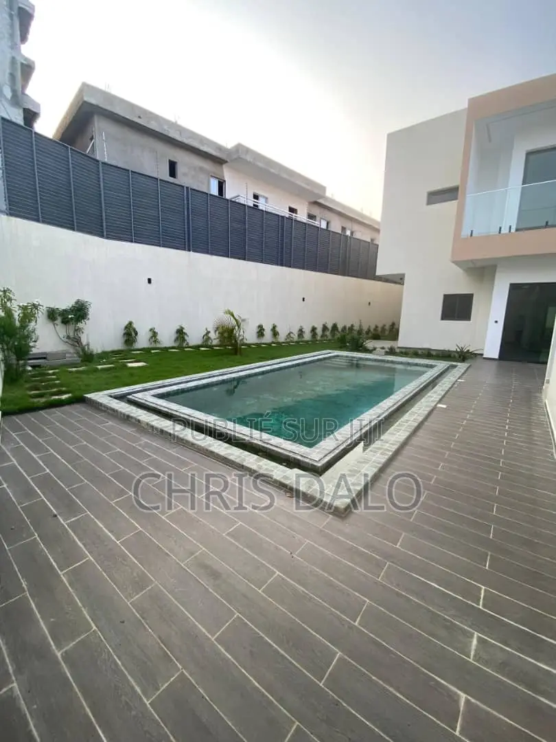 4chbre Duplex dans Djorobité 1, Cocody à Vendre