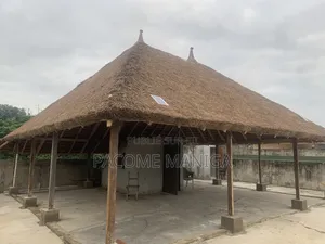 Spécialiste en Paillote en Charpente Et Tuiles Métallique